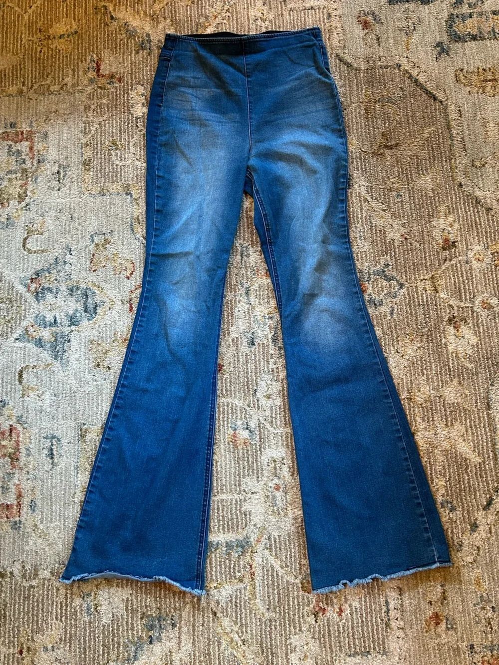 Knox Rose Dark Blue High-Waist Flared Jeans